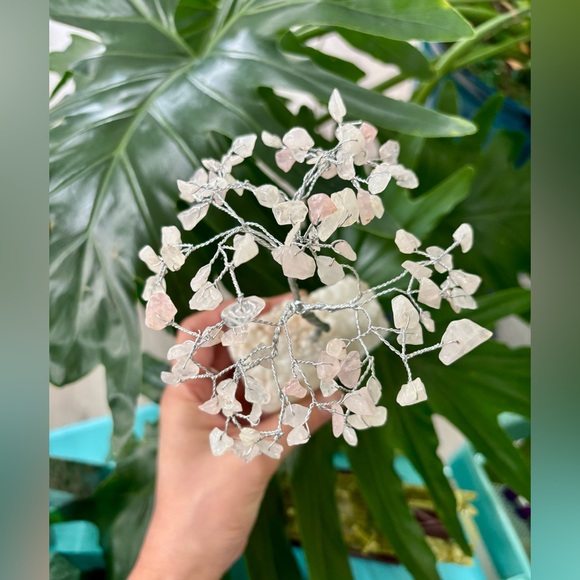 Rose Quartz Tree - Picture 3 of 7